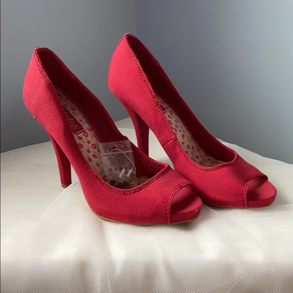 Red Zara Heels - new with tags!